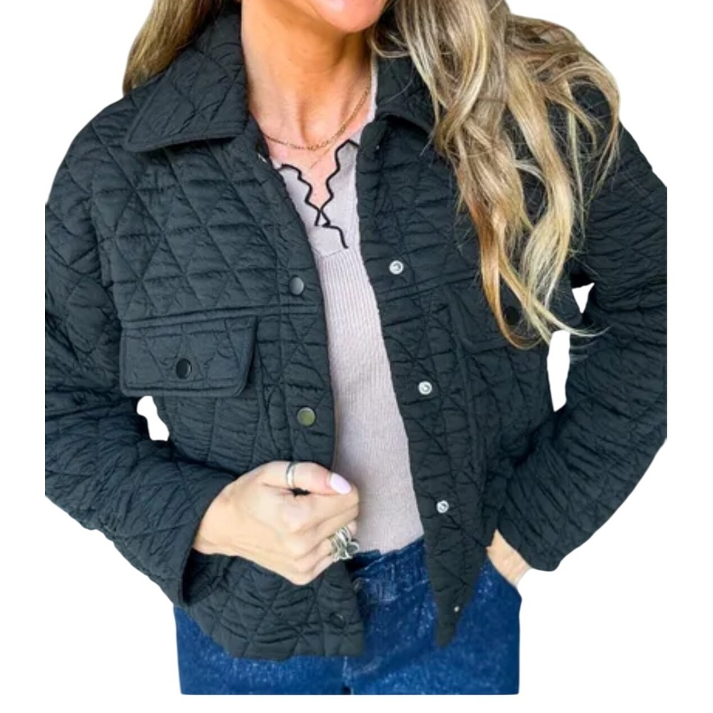 LovLov NWT SZ L Quilted Cropped Jacket Black Button Front Collared Te boxy‎ puff